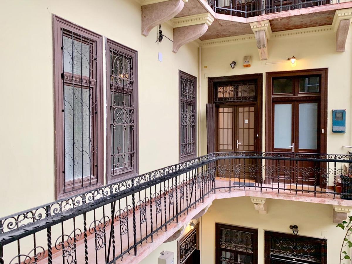 Budget Apartment By Hi5 - Palace Quarter Budapest Exterior photo